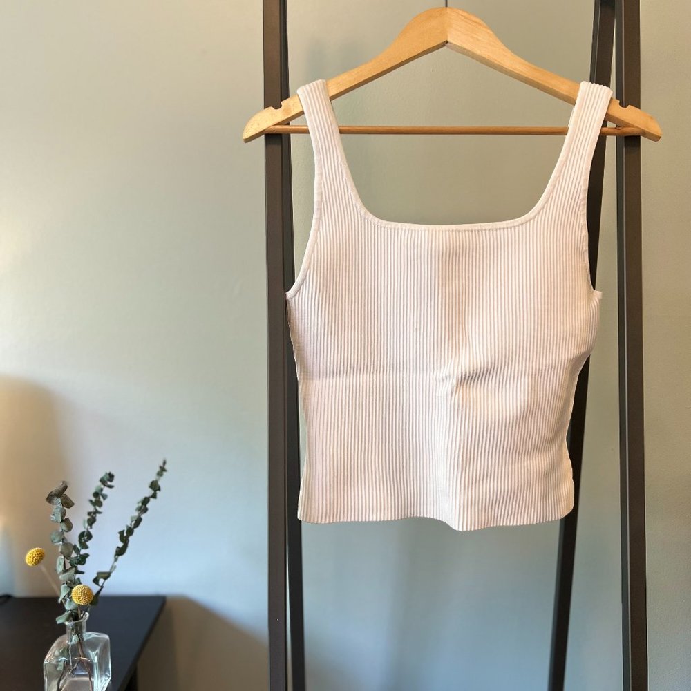 Aritzia / Babaton Sculpt Knit Square Neck Tank - Waist Length (White)